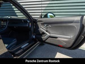 Bild 20/27 von Porsche 911 Carrera 4 GTS (2015)