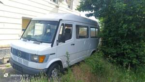 Image 4/14 of Mercedes-Benz T1 210 D (1991)