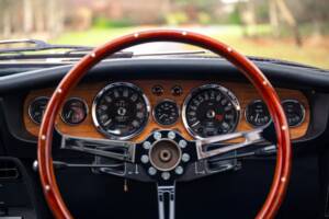 Image 25/63 de Aston Martin DBS (1968)