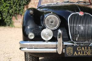 Image 28/50 de Jaguar XK 150 3.4 S OTS (1958)