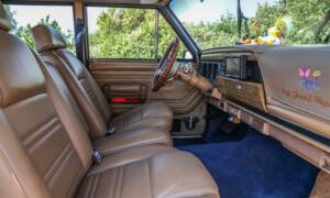 Bild 4/44 von Jeep Grand Wagoneer (1988)