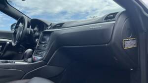 Image 20/42 de Maserati GranCabrio 4.7 (2010)