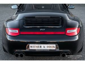 Image 20/37 of Porsche 911 Carrera 4S (2009)