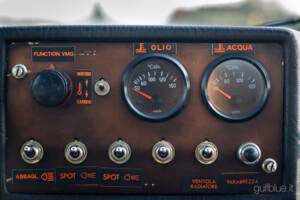 Image 32/44 of Alfa Romeo 75 3.0 V6 QV (1989)