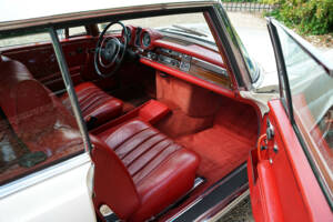 Image 6/50 of Mercedes-Benz 280 SE 3,5 (1970)