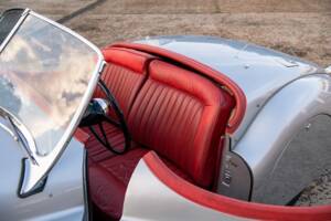 Image 11/20 of Jaguar XK 120 OTS (1950)