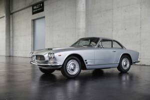Bild 17/50 von Maserati 3500 GTI Sebring (1963)