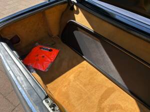Image 35/50 of Mercedes-Benz 380 SL (1983)