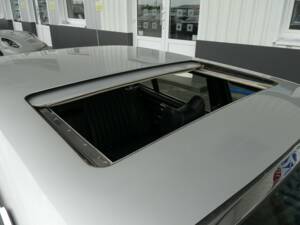 Image 20/28 de Mercedes-Benz 350 SEL (1978)
