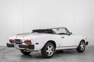 Image 2/50 de FIAT Spider 2000 Pininfarina 50th Anniversary Edition (1979)
