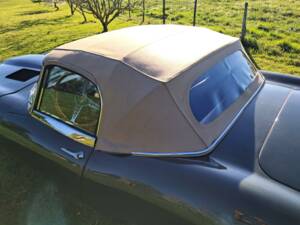 Image 20/74 of Jaguar E-Type 3.8 Flat Floor (1961)