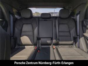 Bild 25/50 von Porsche Cayenne GTS (1900)