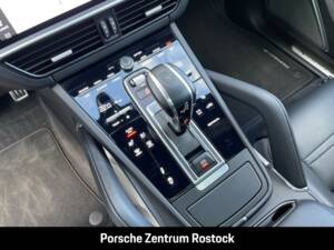 Imagen 9/31 de Porsche Cayenne Turbo S E-Hybrid (2020)