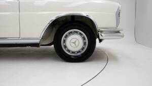 Immagine 10/15 di Mercedes-Benz 280 SE (1968)