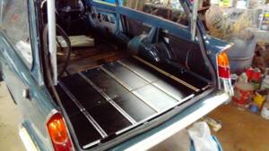 Image 70/93 of Triumph Herald 1200 (1964)