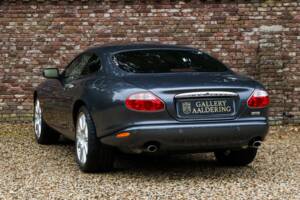 Immagine 44/50 di Jaguar XK8 4.0 (2002)