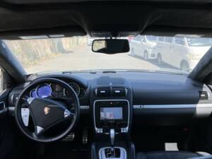 Immagine 14/40 di Porsche Cayenne GTS (2008)