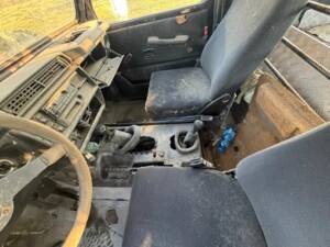 Image 27/53 of Mercedes-Benz 240 GD (SWB) (1982)