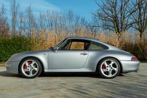 Imagen 7/48 de Porsche 911 Carrera 4S (1996)