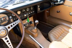 Image 67/86 de Jaguar E-Type (1967)