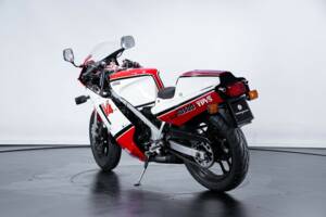 Imagen 2/50 de Yamaha DUMMY (1985)