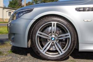 Afbeelding 13/41 van BMW M5 Touring (2008)