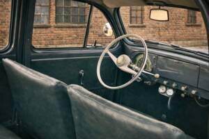 Image 24/28 de Peugeot 203 Familiale (1953)