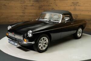 Image 5/7 of MG MGB (1980)