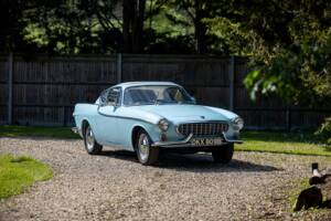 Image 13/50 of Volvo 1800 S (1964)