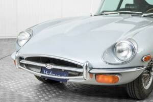 Image 15/47 de Jaguar E-Type (1969)