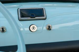 Image 15/29 of FIAT Ghia 500 Jolly (1970)