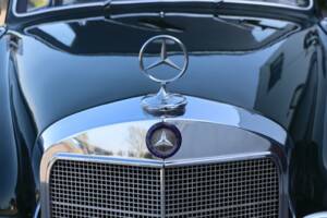 Image 16/50 of Mercedes-Benz 180 D (1958)