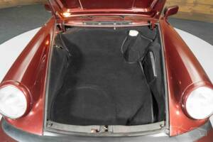 Image 6/19 of Porsche 911 Carrera 3.2 (1984)