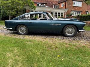 Image 10/30 de Aston Martin DB 4 (1959)