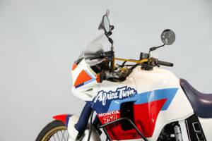 Image 21/50 of Honda DUMMY (1990)