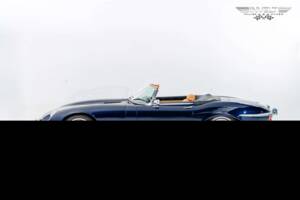 Image 3/18 de Jaguar Type E V12 (1973)