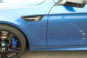 Image 23/50 of BMW M5 (2014)