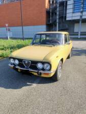 Bild 1/10 von Alfa Romeo Giulia Nuova Super 1300 (1975)