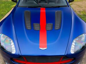 Bild 24/85 von Aston Martin V12 Vantage AMR Roadster (2018)