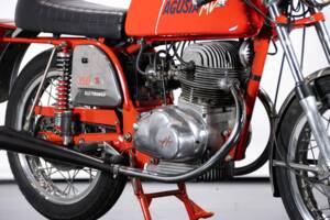 Image 32/50 of MV Agusta 350 S (1972)