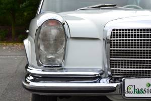 Bild 16/50 von Mercedes-Benz 280 SE (1973)