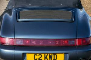 Bild 23/33 von Porsche 911 Carrera 2 (1990)