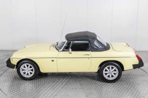 Immagine 26/50 di MG MGB (1976)