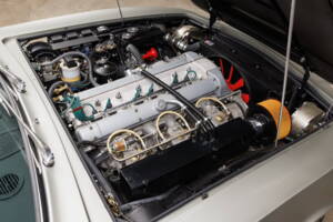 Bild 31/34 von Aston Martin DBS Vantage (1969)