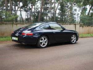 Image 2/43 of Porsche 911 Carrera (1999)