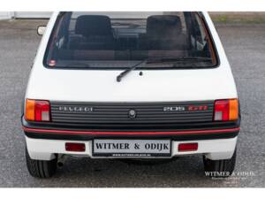 Image 19/26 of Peugeot 205 GTi 1.6 (1987)