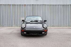 Image 7/108 de Porsche 911 Carrera 3.2 (1989)