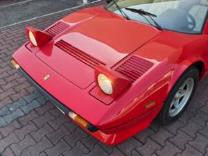 Image 19/95 of Ferrari 308 GTBi Quattrovalvole (1984)