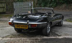 Image 3/50 de Jaguar Type E V12 (1974)