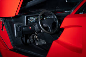 Immagine 16/34 di Lamborghini Countach 25th Anniversary (1989)